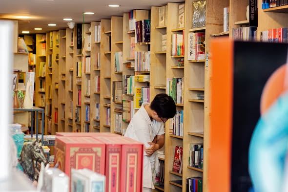 Nhà sách Cá Chép Tết 2026